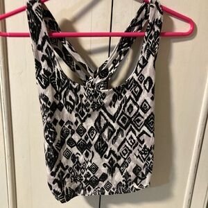 Black and White Patterned Women's crop Top